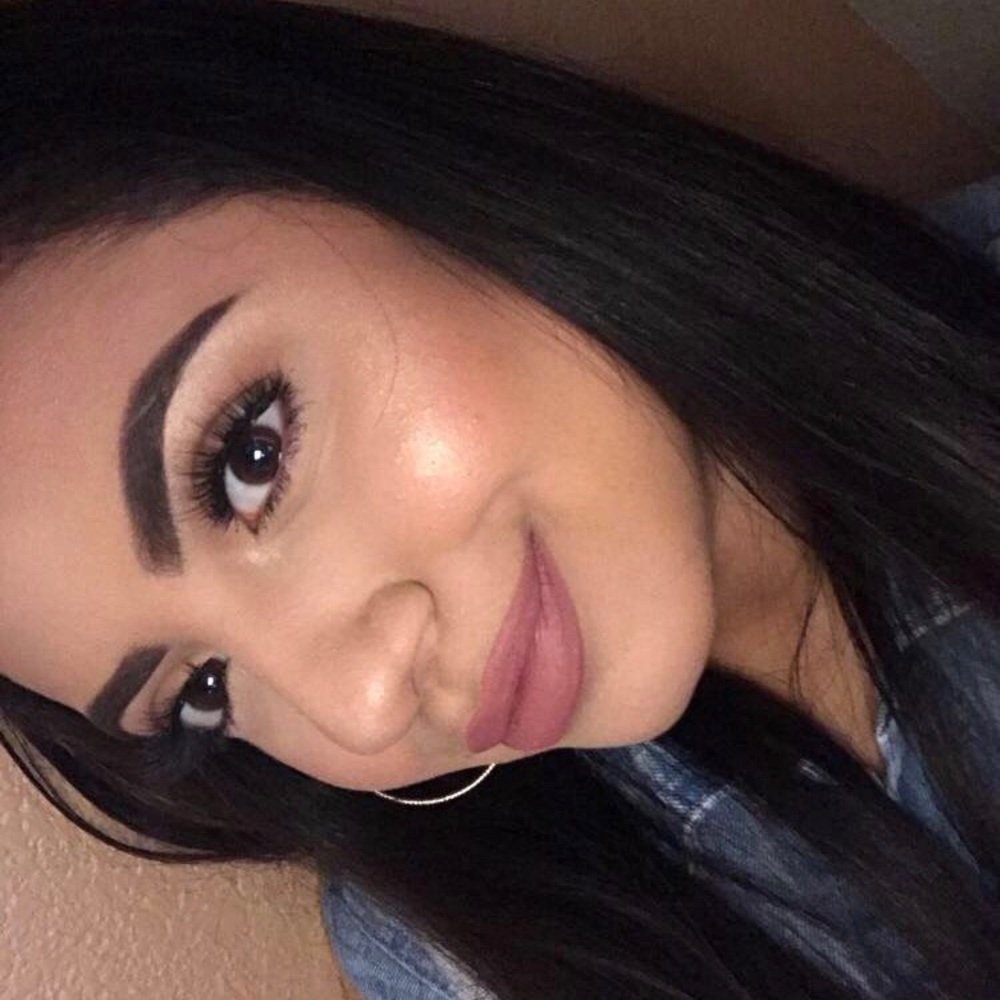 Meet your Posher, Natalie